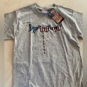 SONOMA - Adult Small USA America Butterfly Gray T-shirt - *NEW*